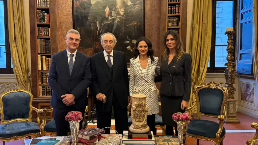 Conferito al Prof. Avv. Emmanuele F. M. Emanuele il Premio “Barone di Mandralisca – da mecenate a mecenate”